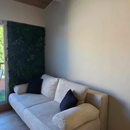 Tres Bel Refait Entierement A Neuf !