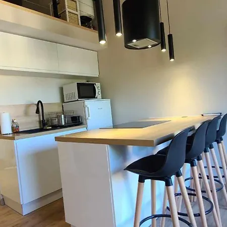 Tres Bel Refait Entierement A Neuf ! *